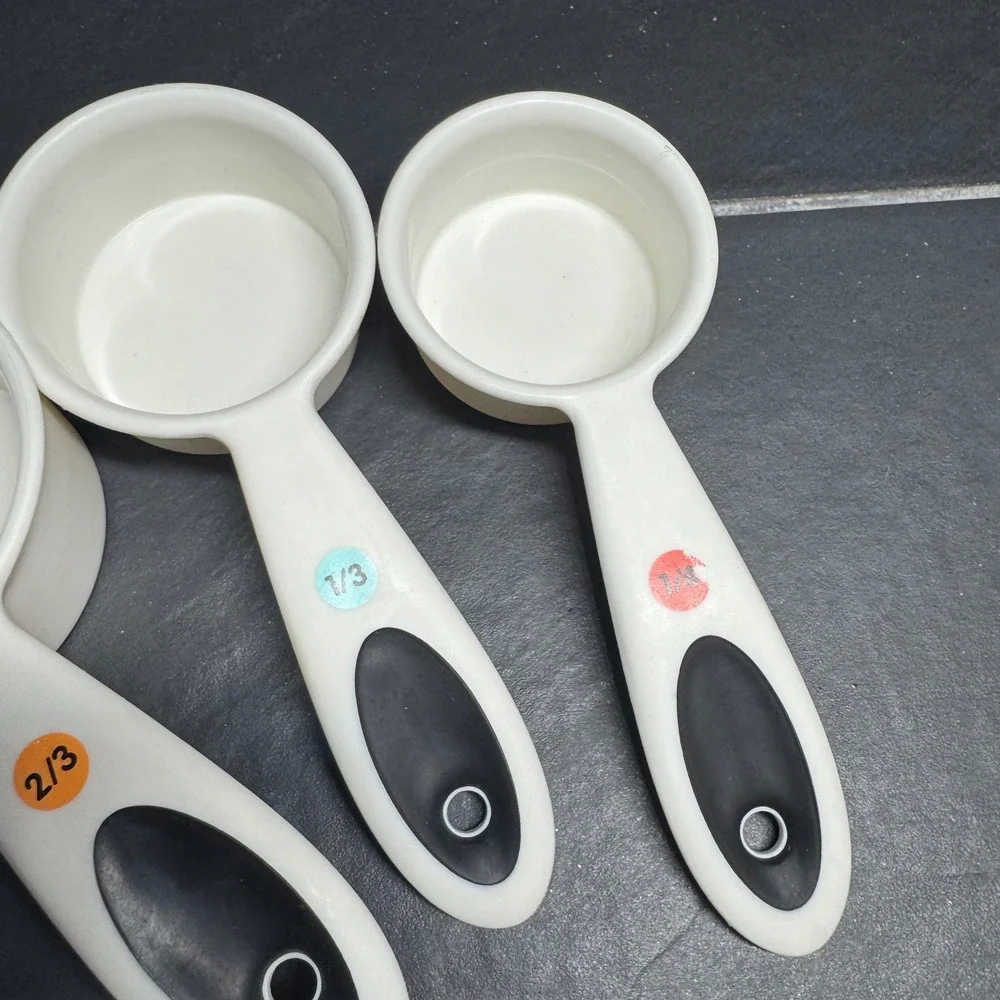 VTG OXO Good Grips‎ Measuring Cups and Spoons Set White Plastic 9 Pieces